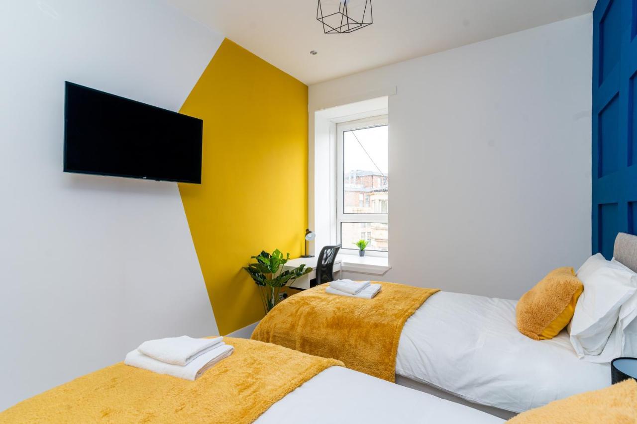 Cheerful 2 Bedroom Homely Apartment, Sleeps 6 Guest Comfy, 3X Double Bed, Parking, Free Wifi, Suitable For Business, Leisure Guest,Glasgow, Glasgow West End, Near City Centre Eksteriør bilde