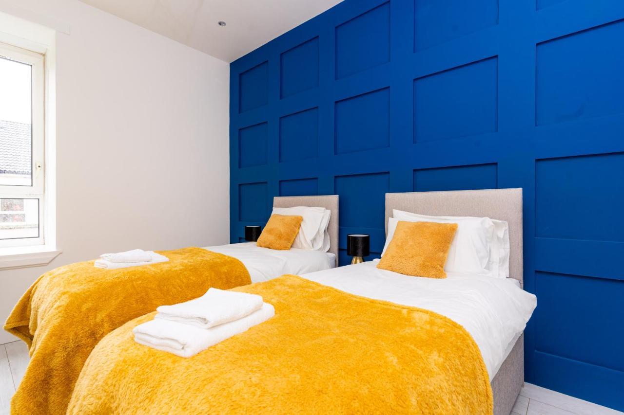 Cheerful 2 Bedroom Homely Apartment, Sleeps 6 Guest Comfy, 3X Double Bed, Parking, Free Wifi, Suitable For Business, Leisure Guest,Glasgow, Glasgow West End, Near City Centre Eksteriør bilde