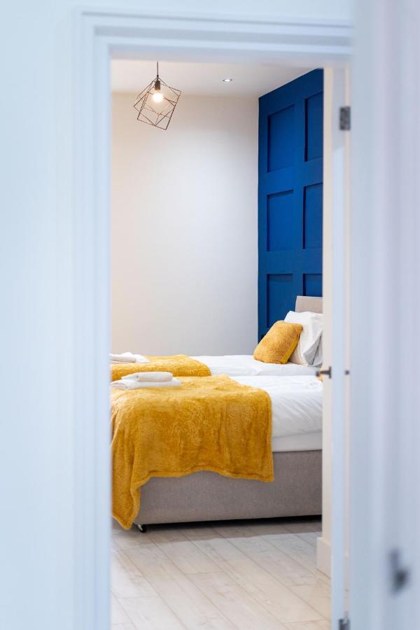 Cheerful 2 Bedroom Homely Apartment, Sleeps 6 Guest Comfy, 3X Double Bed, Parking, Free Wifi, Suitable For Business, Leisure Guest,Glasgow, Glasgow West End, Near City Centre Eksteriør bilde