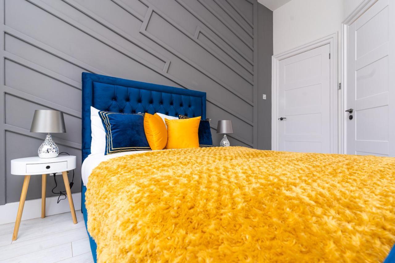 Cheerful 2 Bedroom Homely Apartment, Sleeps 6 Guest Comfy, 3X Double Bed, Parking, Free Wifi, Suitable For Business, Leisure Guest,Glasgow, Glasgow West End, Near City Centre Eksteriør bilde