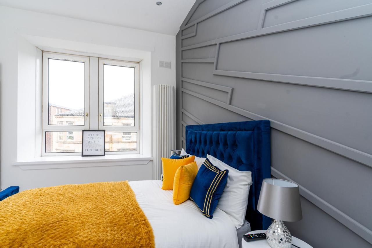 Cheerful 2 Bedroom Homely Apartment, Sleeps 6 Guest Comfy, 3X Double Bed, Parking, Free Wifi, Suitable For Business, Leisure Guest,Glasgow, Glasgow West End, Near City Centre Eksteriør bilde